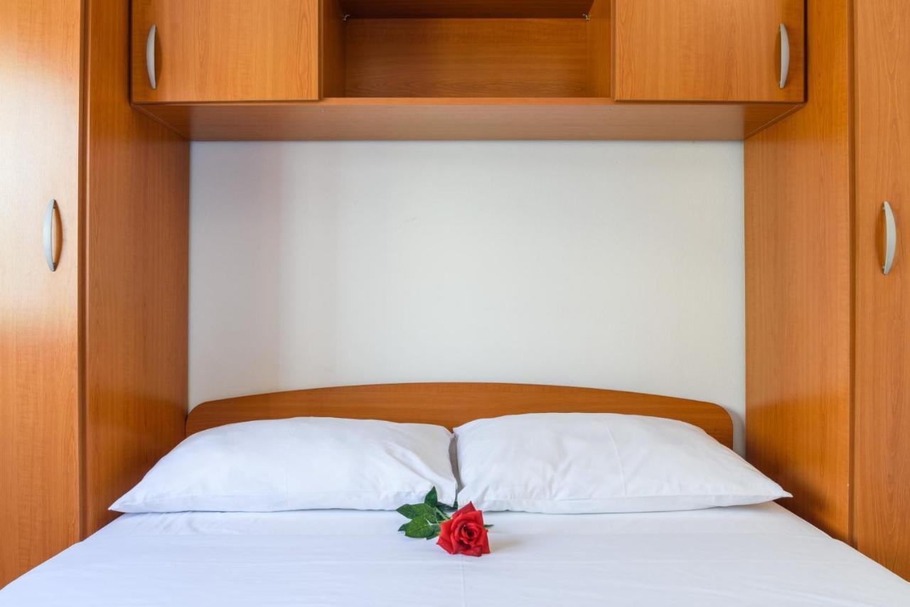 La Bodega Apartments Trogir Eksteriør bilde